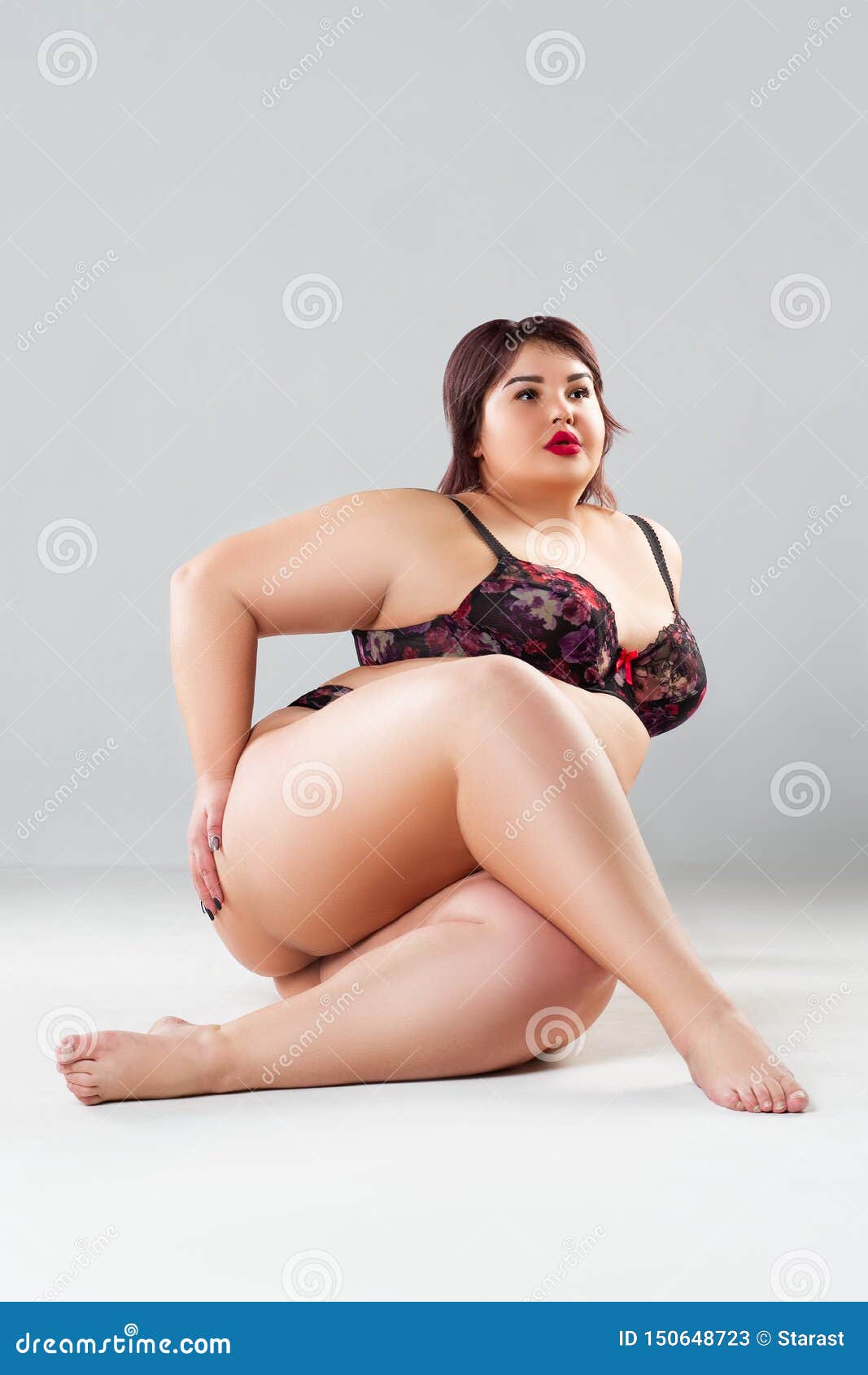 chubby women lingerie