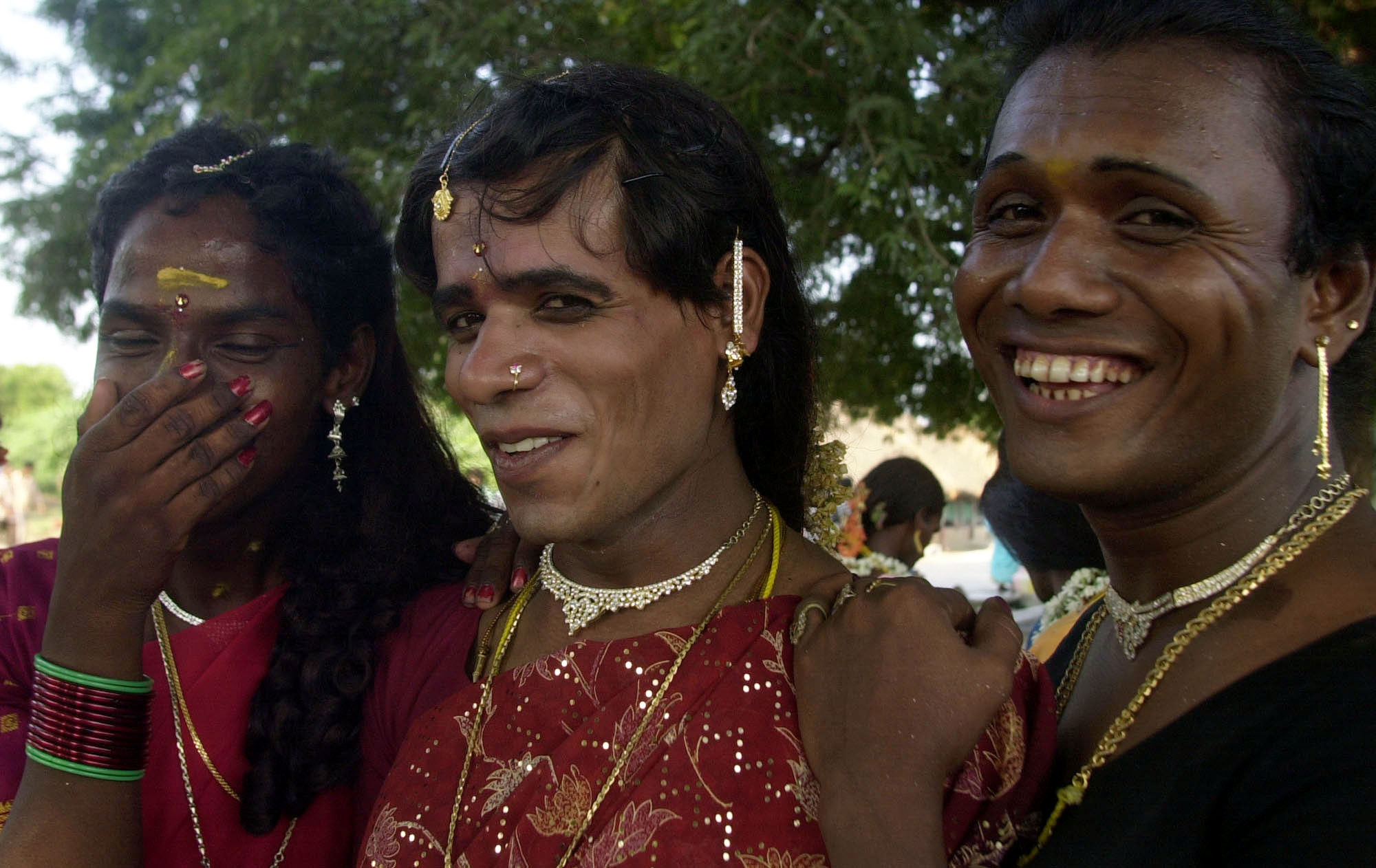 boy to hijras photo