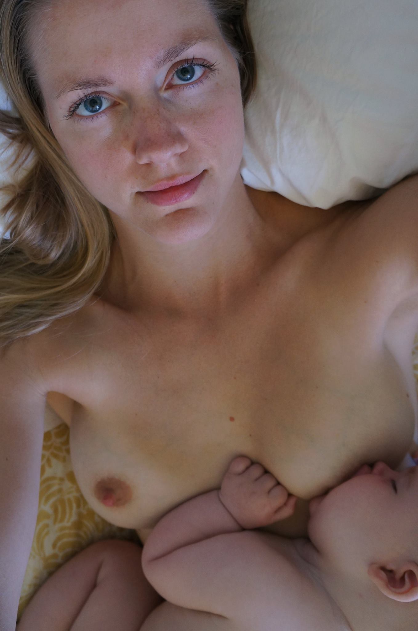 feeding women naked breast